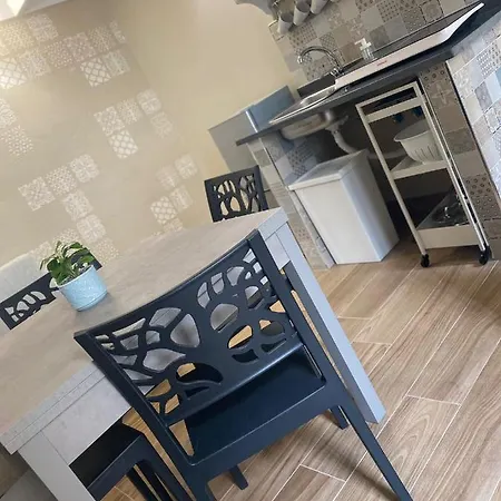 Apartment Sottosopra Naples